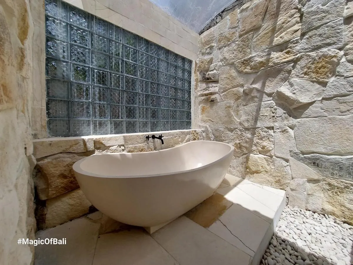 Ocean Star Villa Three Near Kudeta Beach 세미냑 인도네시아