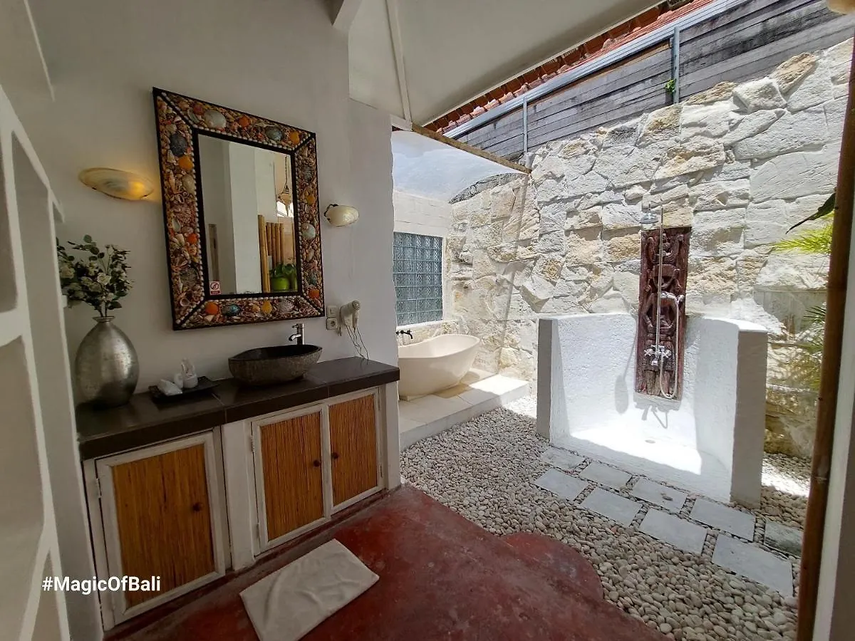 Ocean Star Villa Three Near Kudeta Beach 세미냑